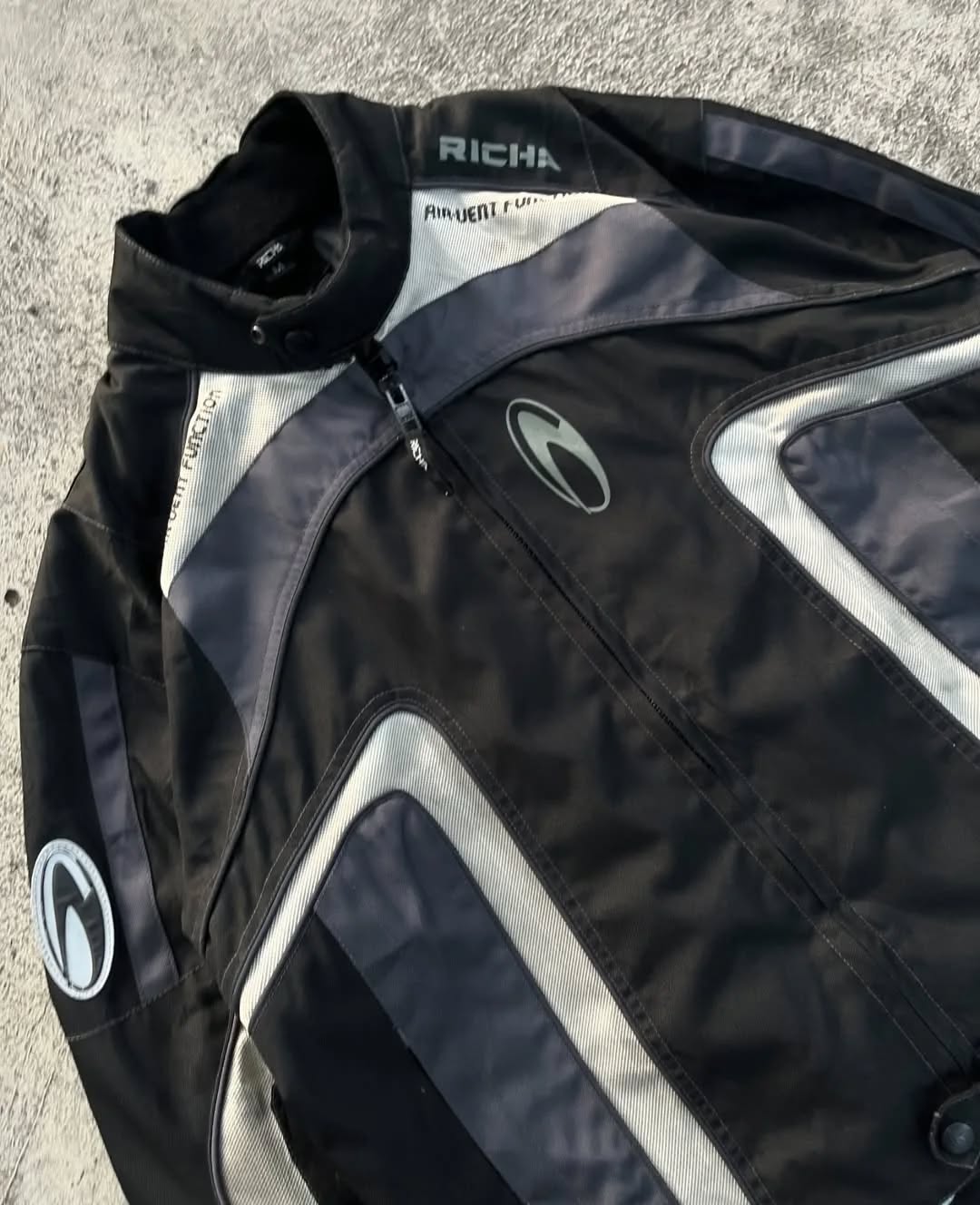 RICHA Armored Touring Jacket – Premium Protection & Style