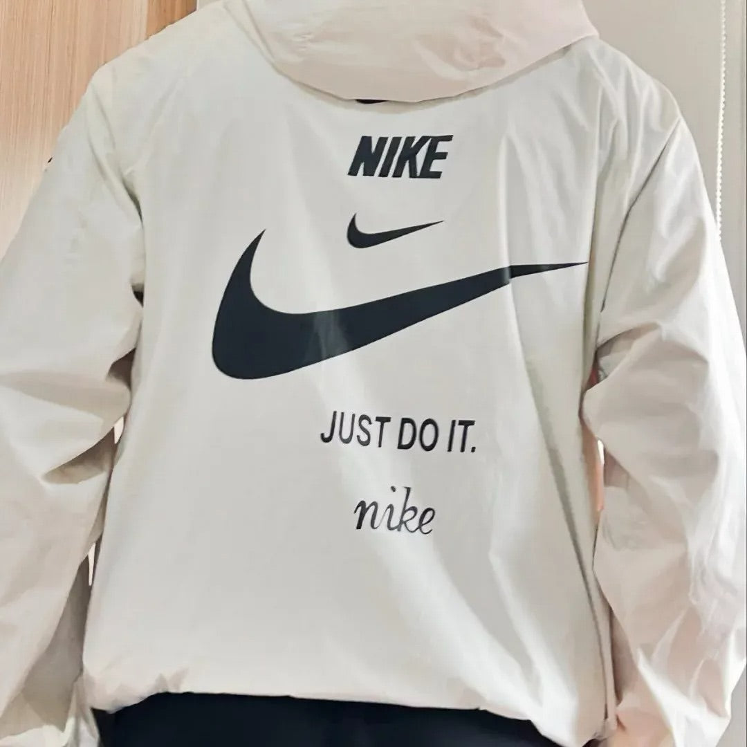 Vintage-style Nike hooded windbreaker jacket