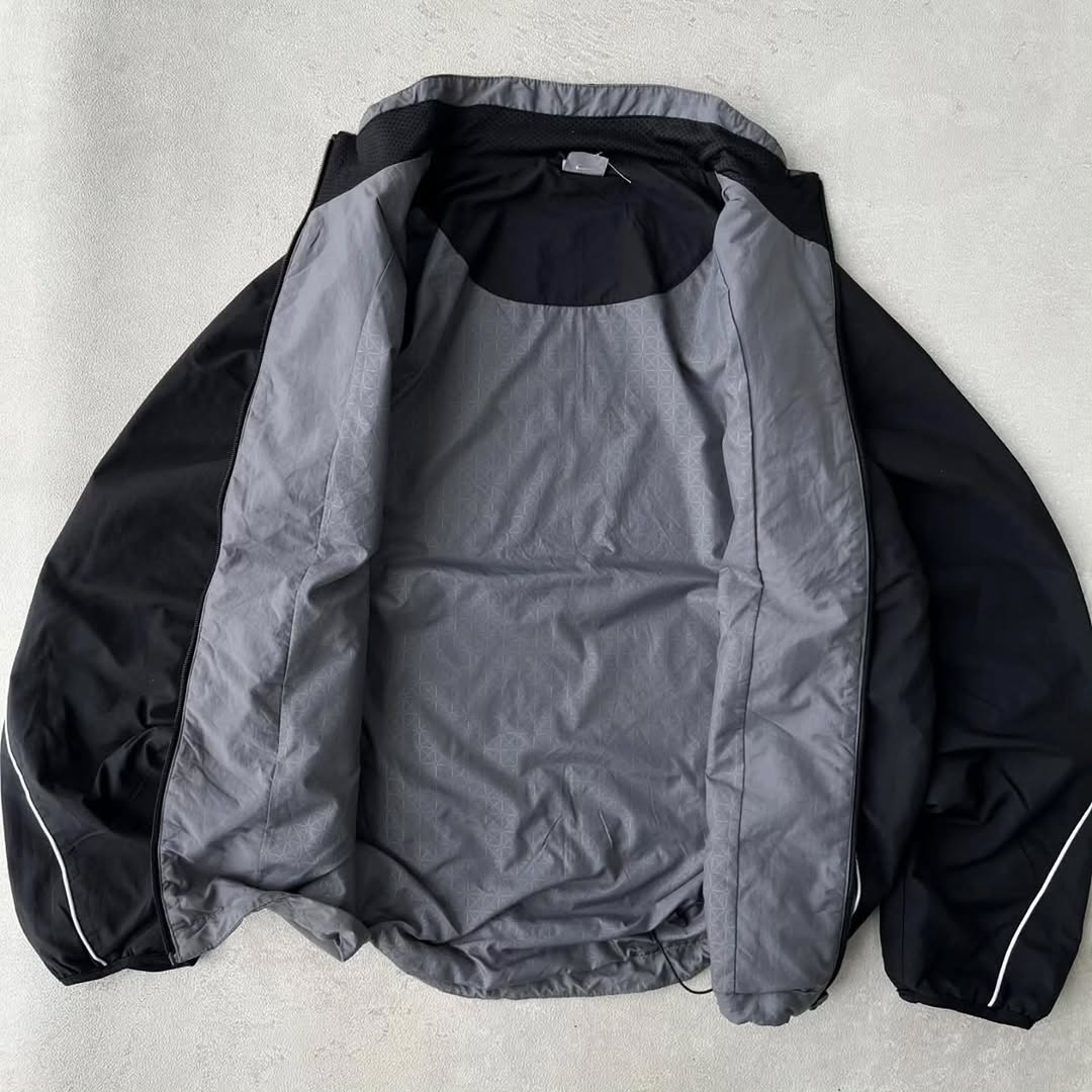 vintage Nike two-tone panelled windbreaker