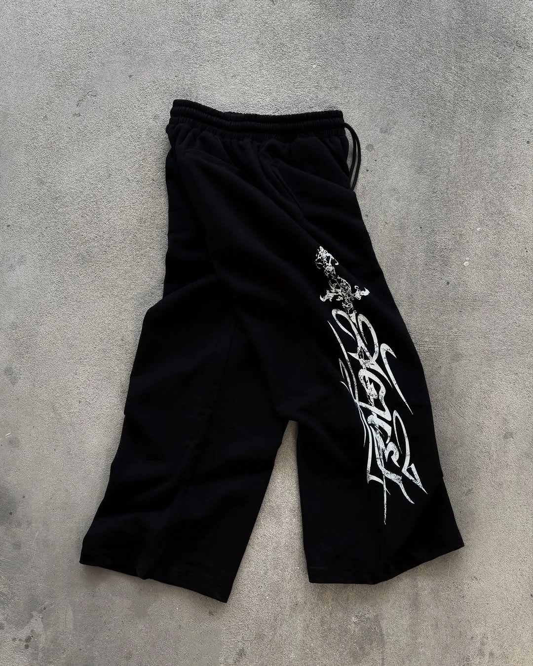 wide-leg streetwear sweatpants