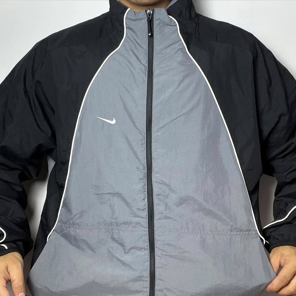vintage Nike two-tone panelled windbreaker