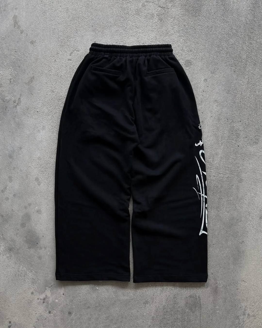 wide-leg streetwear sweatpants