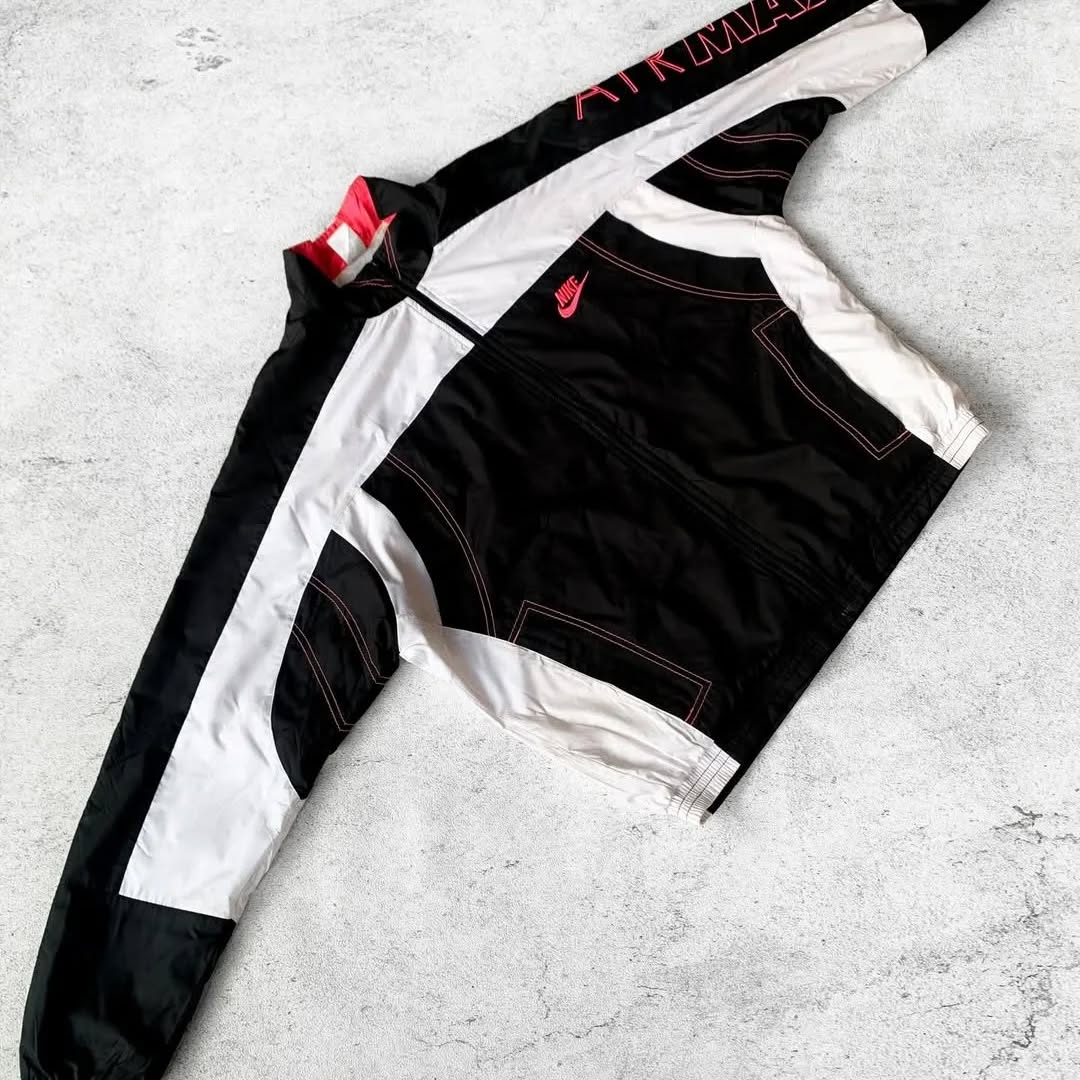vintage-style Nike Air Max windbreaker jacket