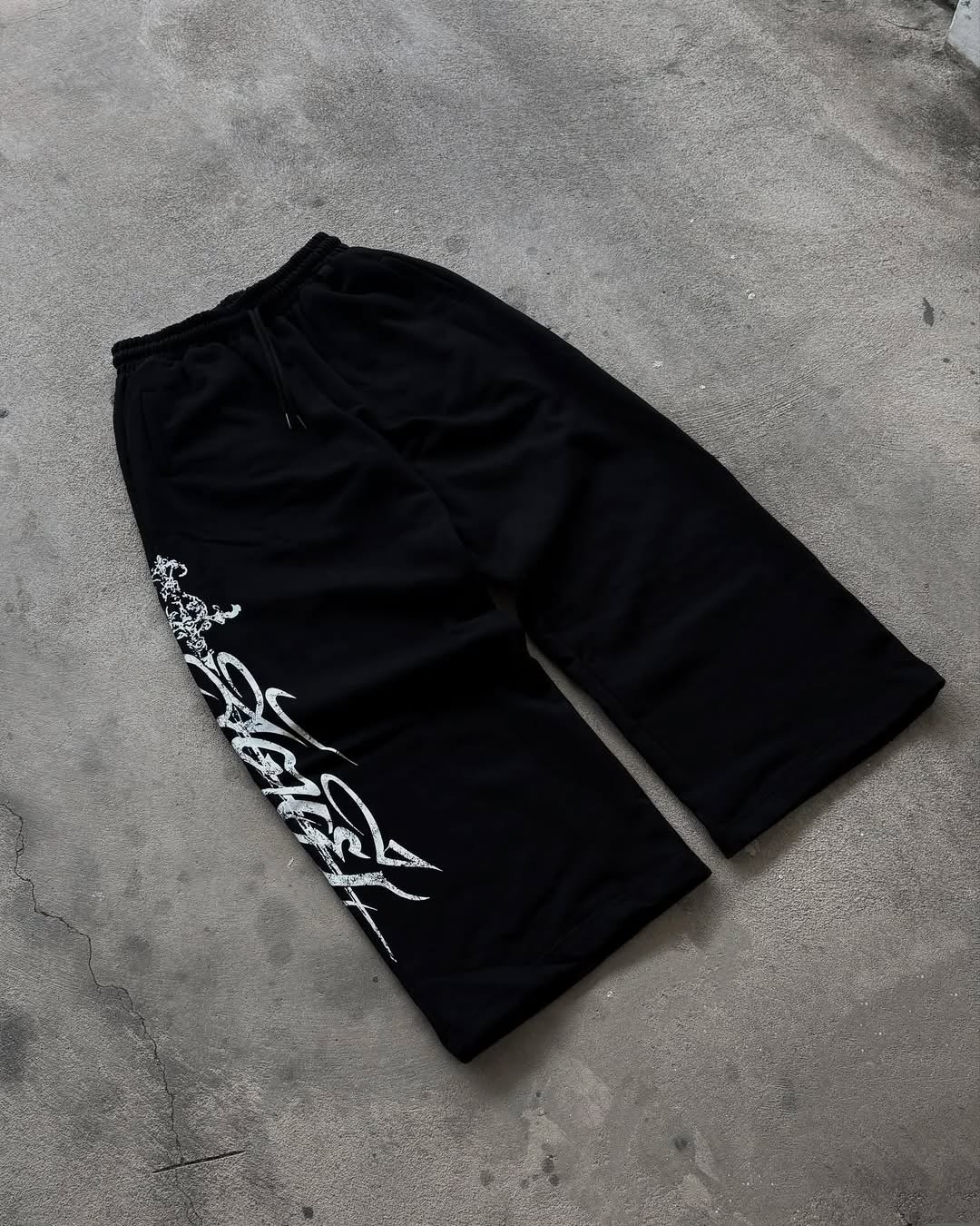 wide-leg streetwear sweatpants