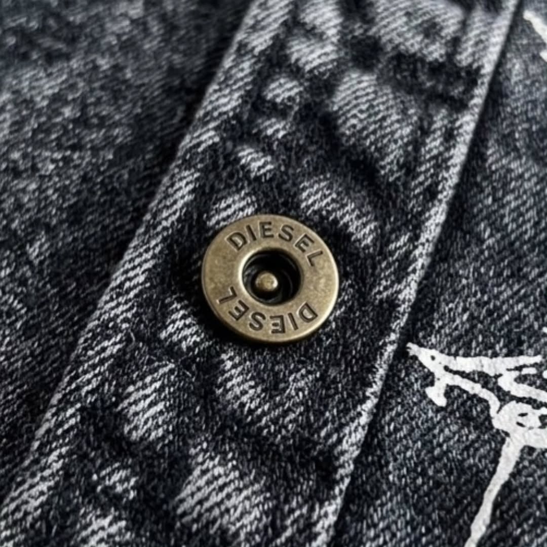 heavyweight, short-sleeved denim button-up shirt