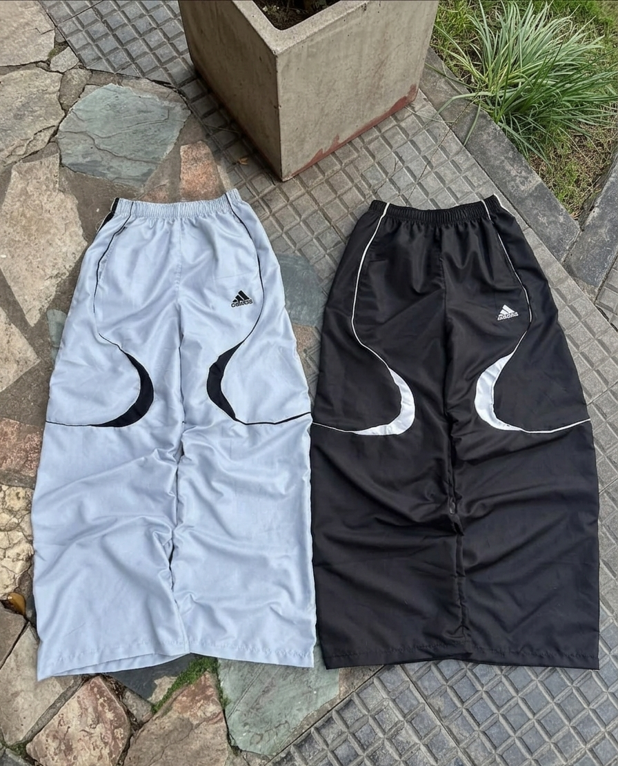 Y2K-era sportswear in ( Black ,White )