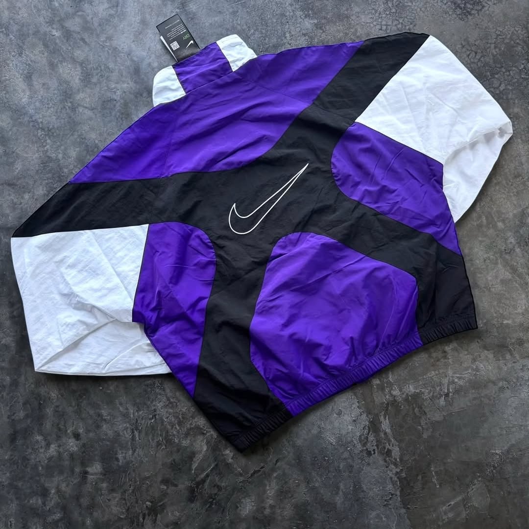 Light weight full-zip Nike track jacket