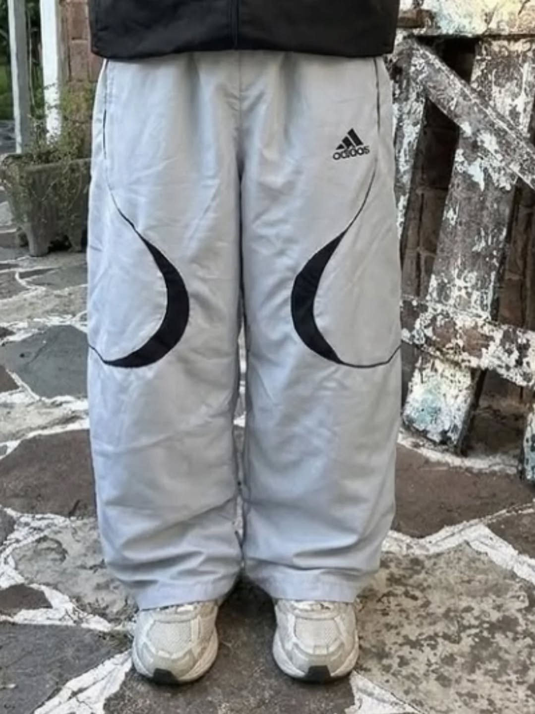 Y2K-era sportswear in ( Black ,White )
