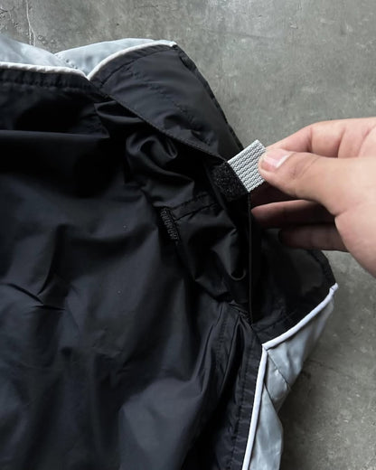 The Black & Grey Retro Piping Windbreaker